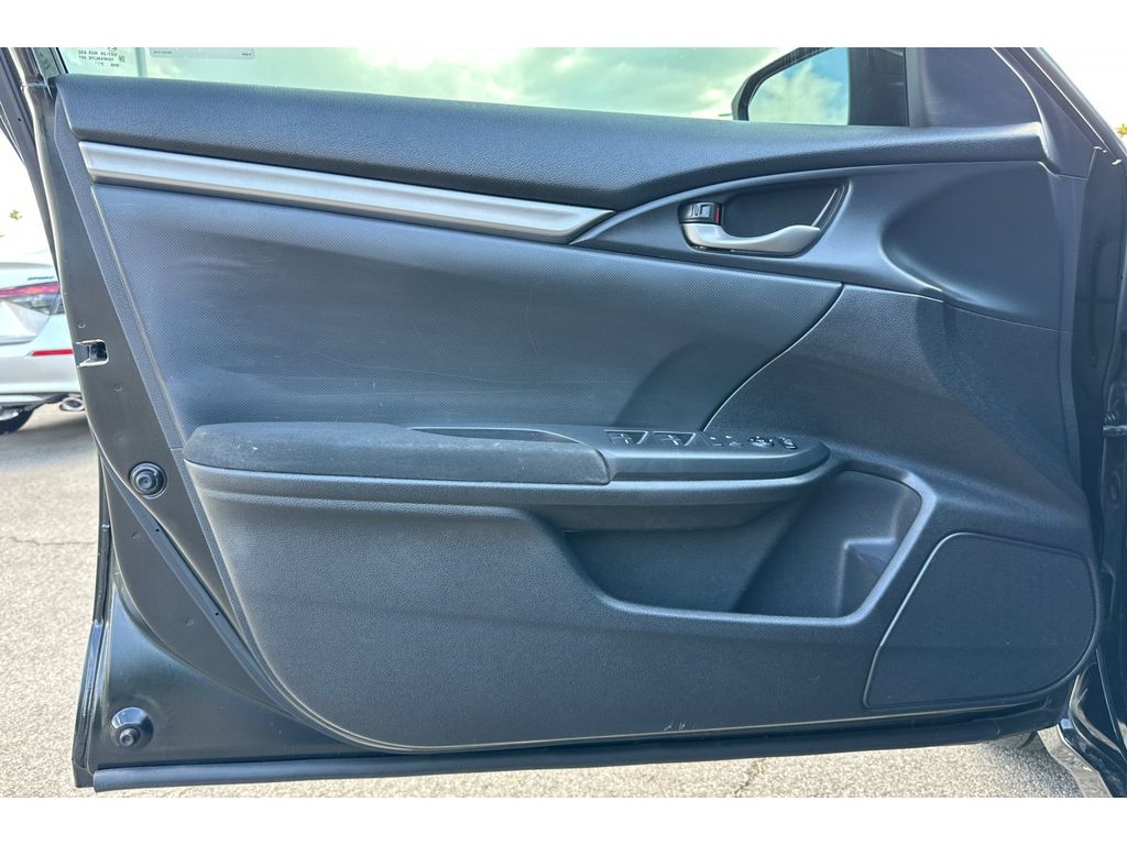 2018 Honda Civic LX photo 11