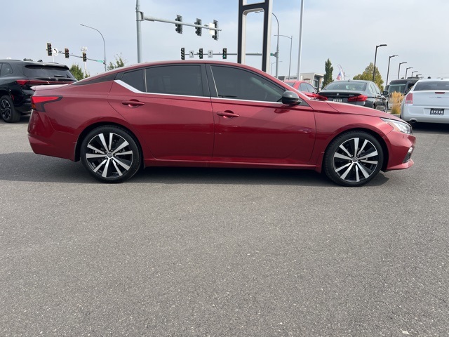 2019 Nissan Altima 2.5 SR photo 2