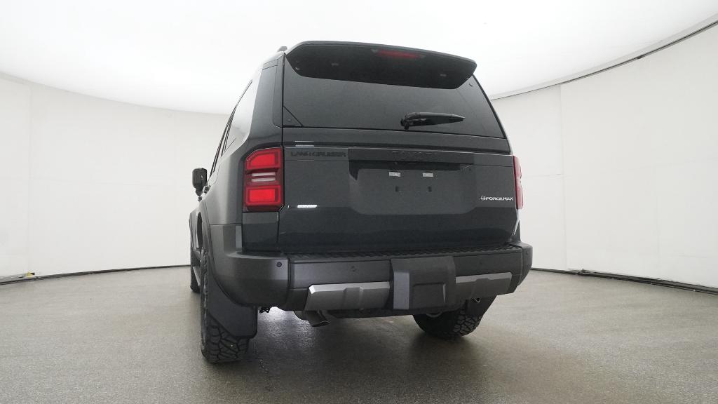 2025 Toyota Land Cruiser photo 16