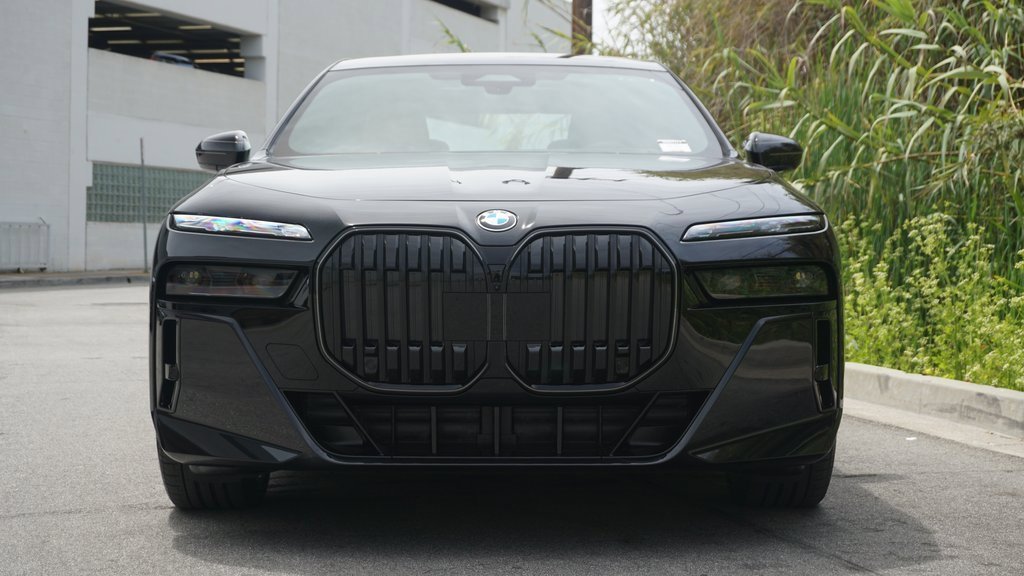 2025 Bmw 760i 760i xDrive photo 3