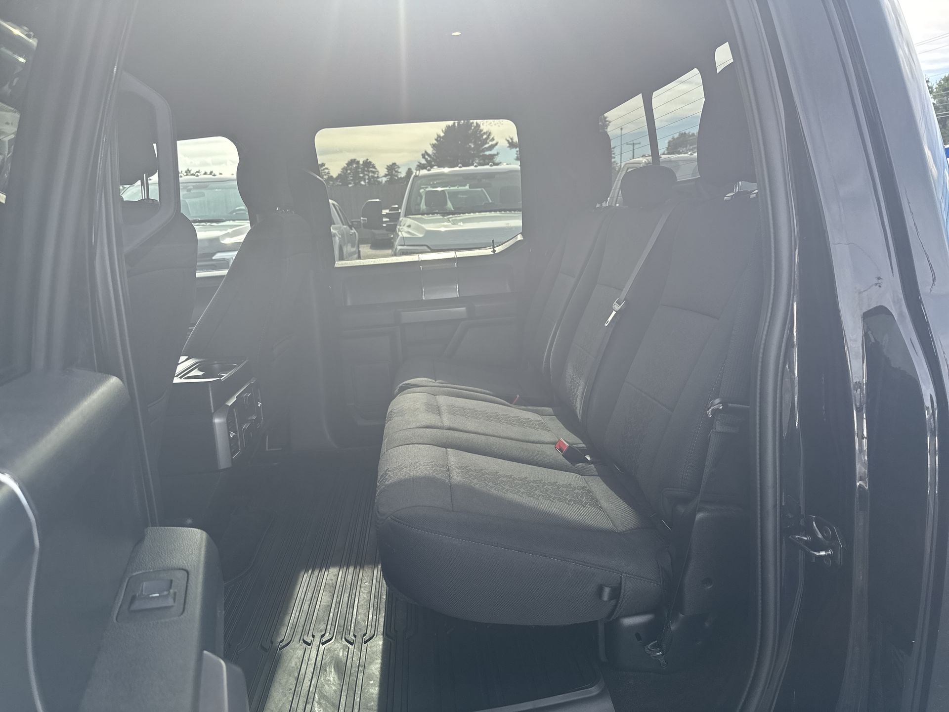 2020 Ford F-150 XLT photo 3