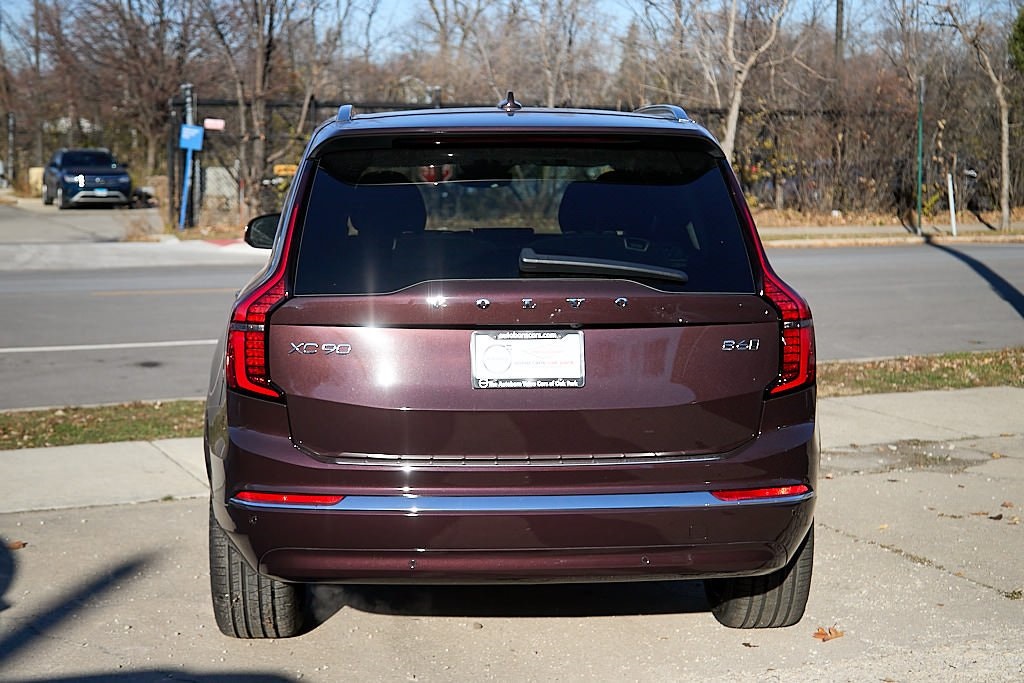 2026 VOLVO XC90 - Image 7