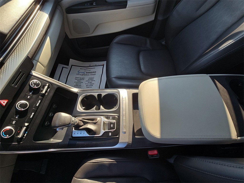 2023 Kia Carnival LX photo 14