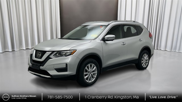 2017 Nissan Rogue SV's photo