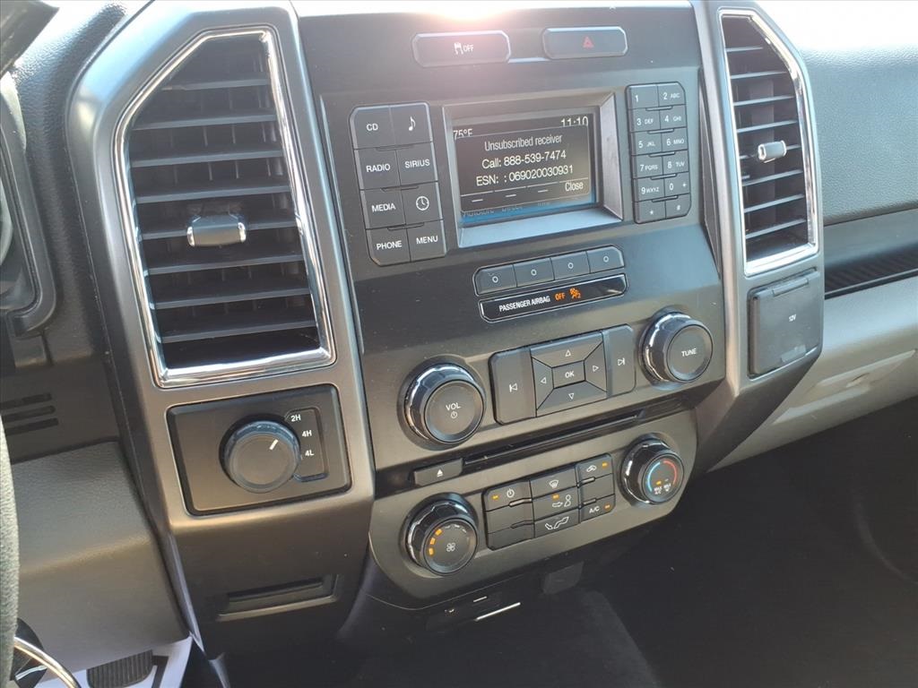 2015 Ford F-150 XLT photo 16