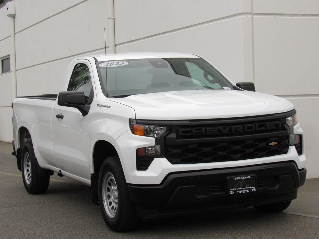 2023 Chevrolet Silverado 1500 photo 2