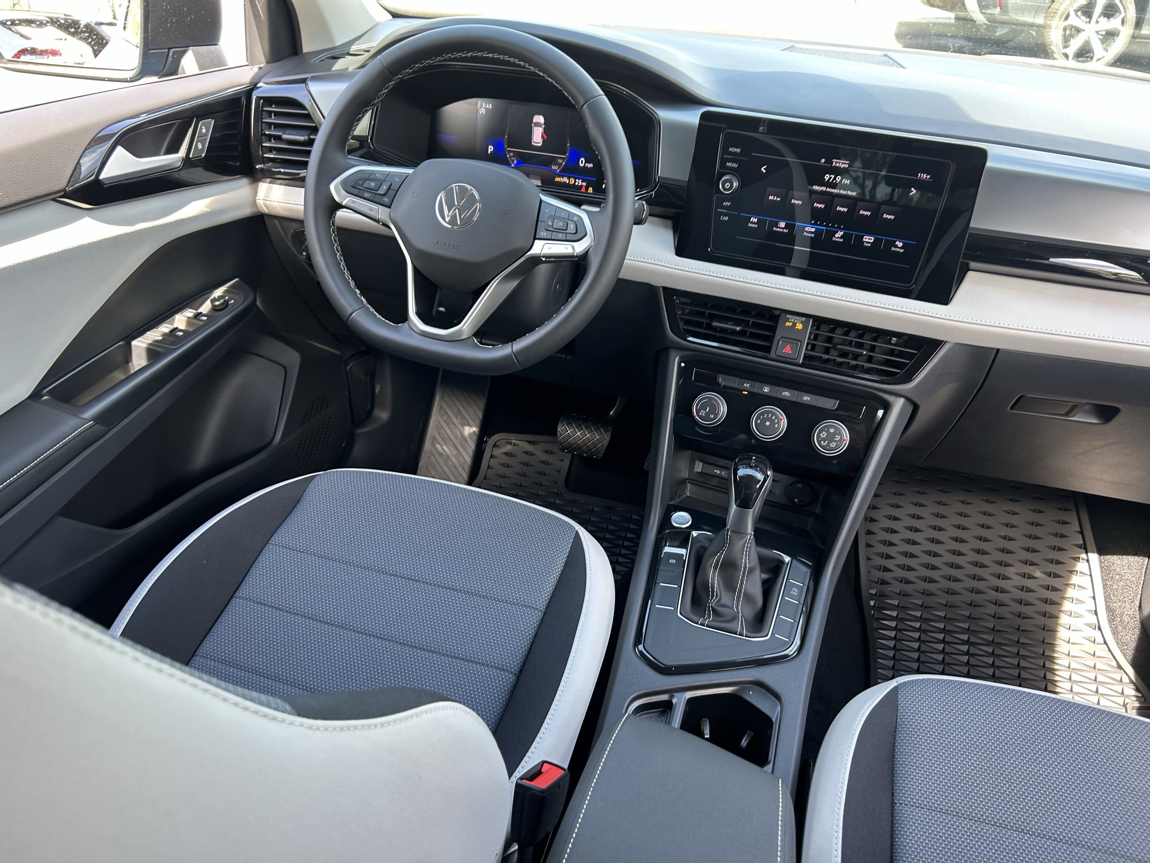 2025 Volkswagen Taos S photo 3