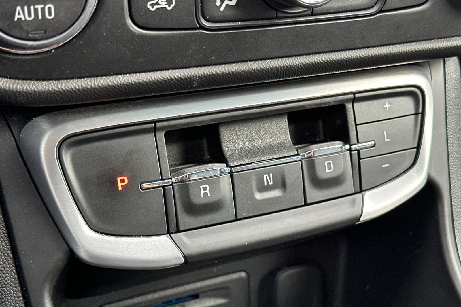 2024 Gmc Terrain SLT photo 19