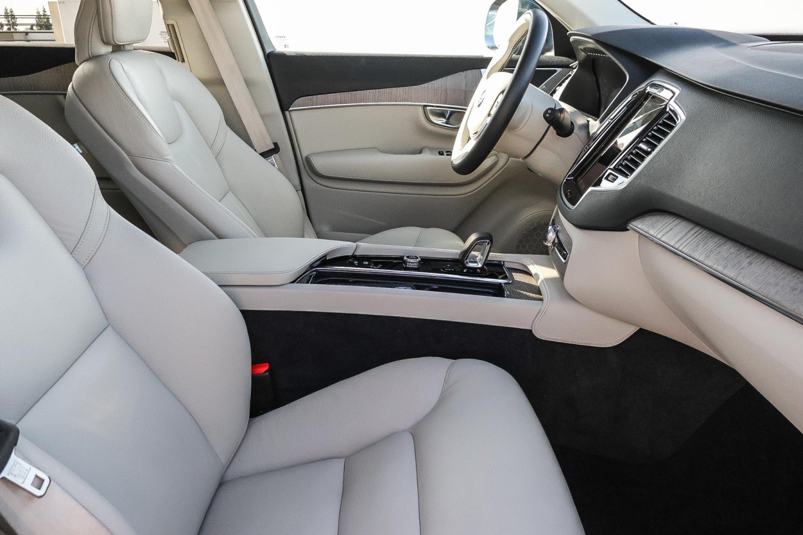 2024 Volvo XC90 Recharge Plus photo 12