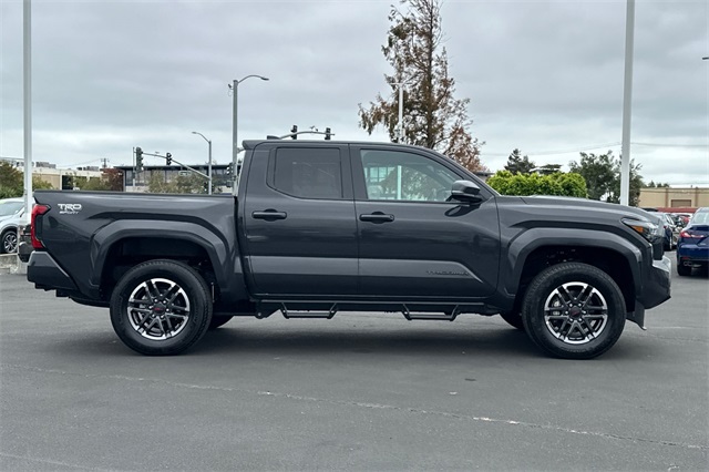 2024 Toyota Tacoma TRD Sport 4x4 Double Cab photo 3