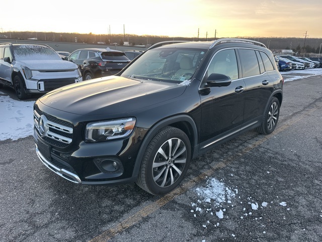 2023 Mercedes-Benz GLB Base's photo