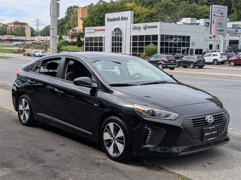 2019 Hyundai Ioniq Plug-In Hybrid photo 3