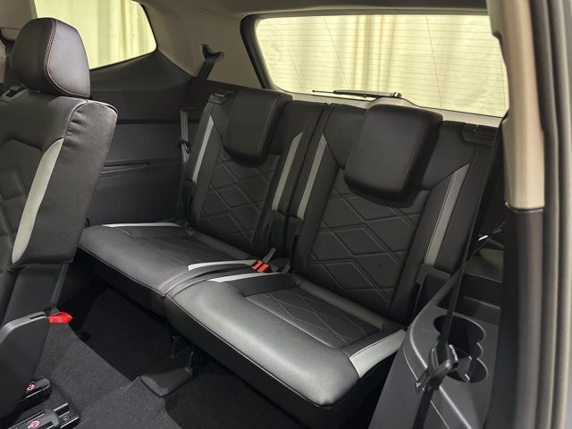 2025 Volkswagen Atlas Peak Edition SE photo 30
