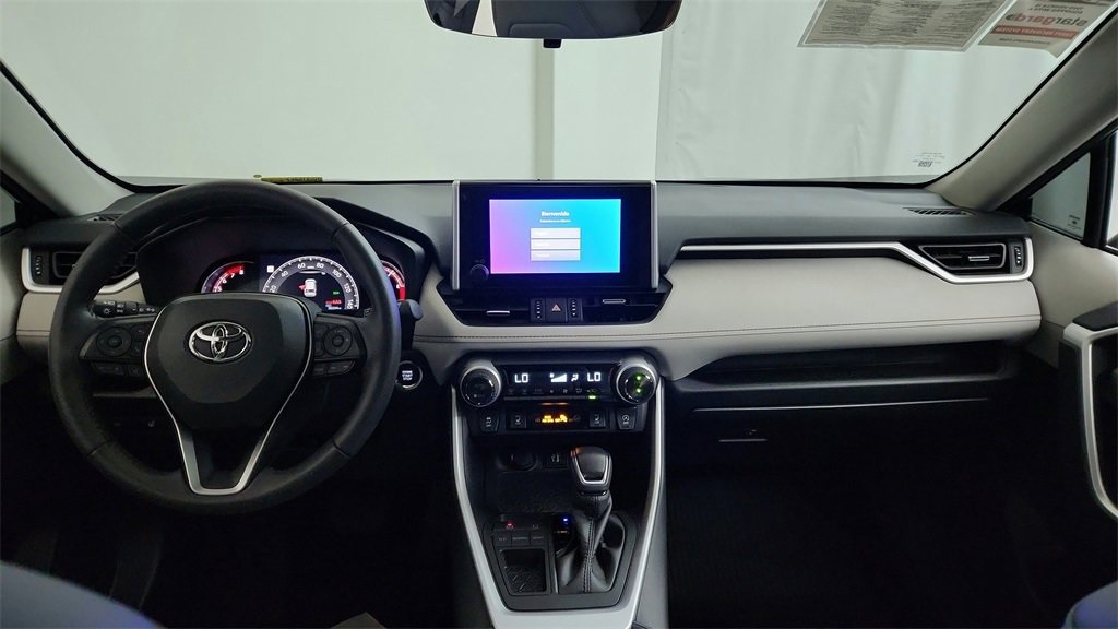 2024 Toyota RAV4 XLE Premium photo 15