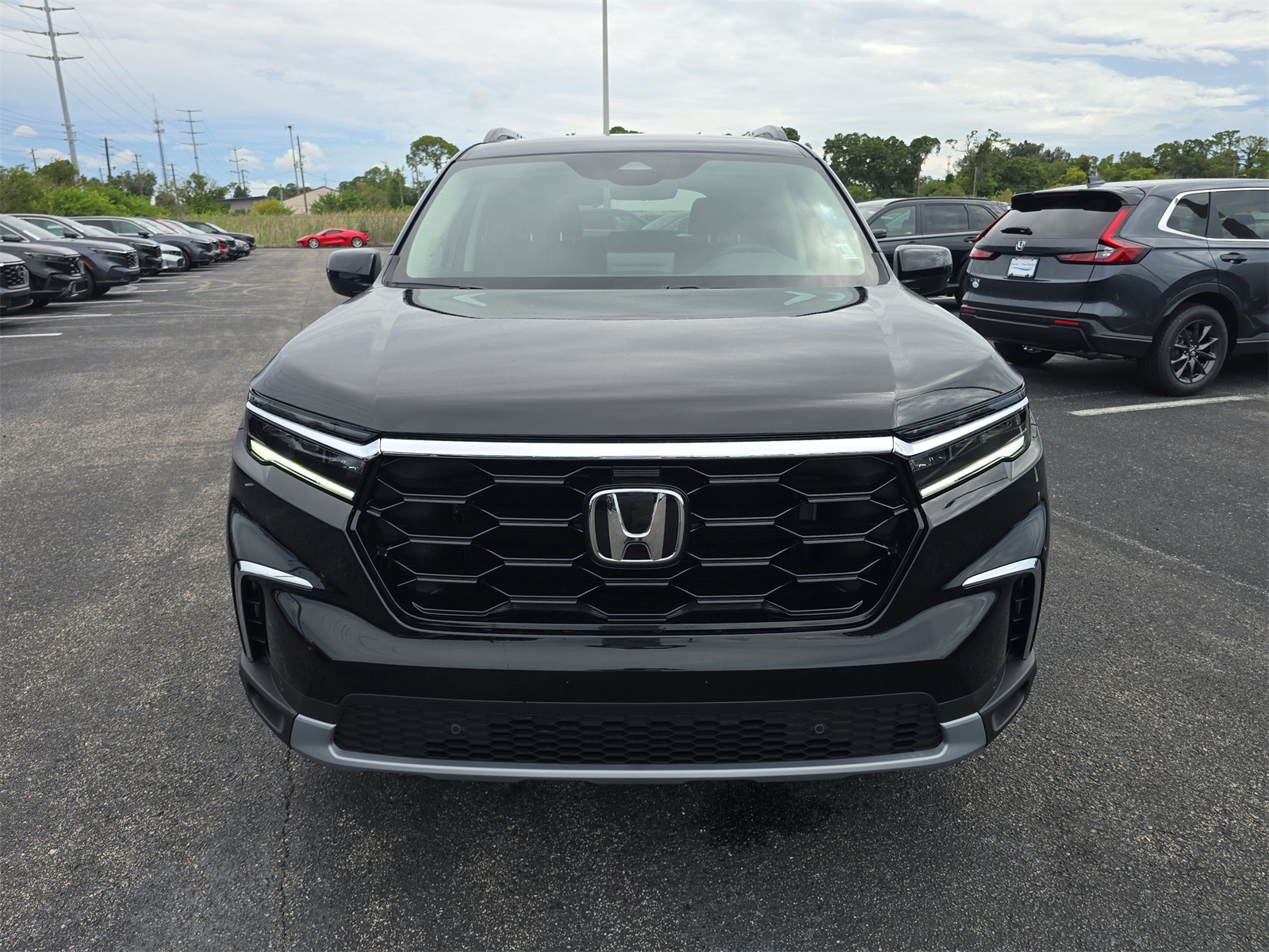 2025 Honda Pilot Touring photo 3
