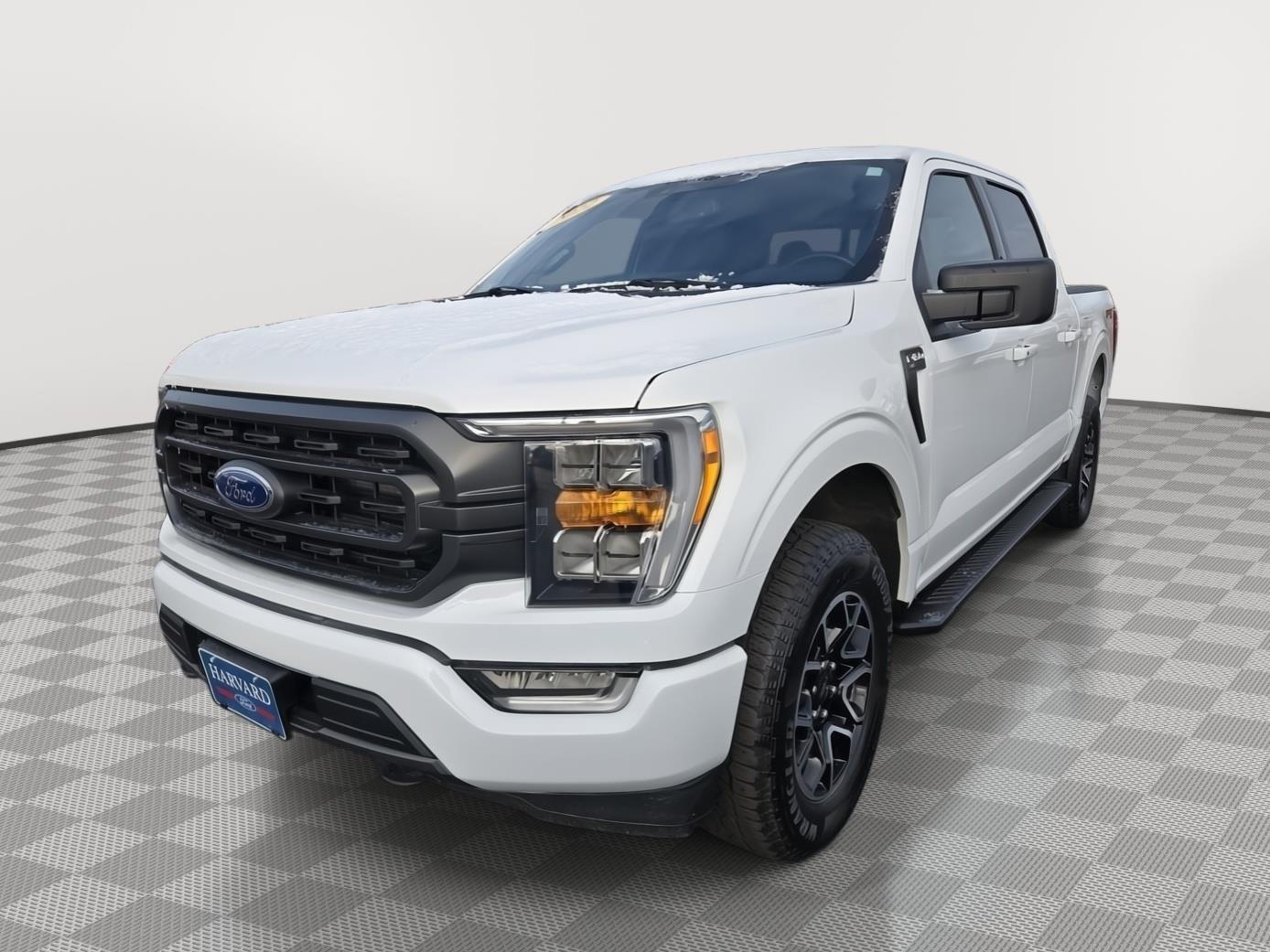 2022 Ford F-150 XLT photo 2