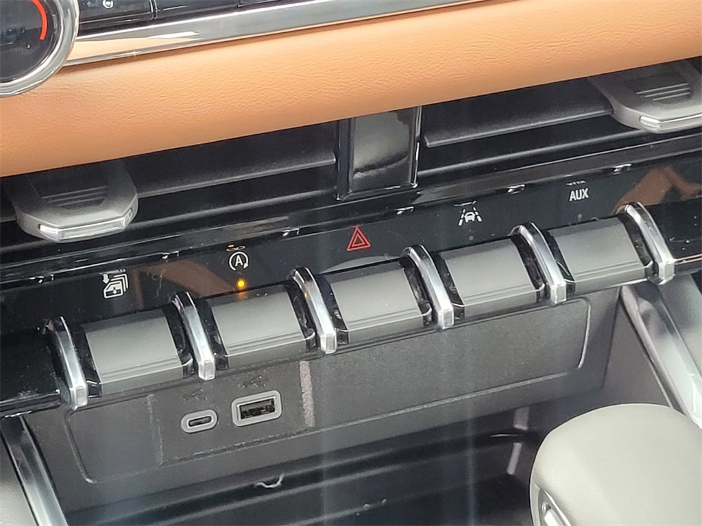 2025 Gmc Canyon AT4 photo 17