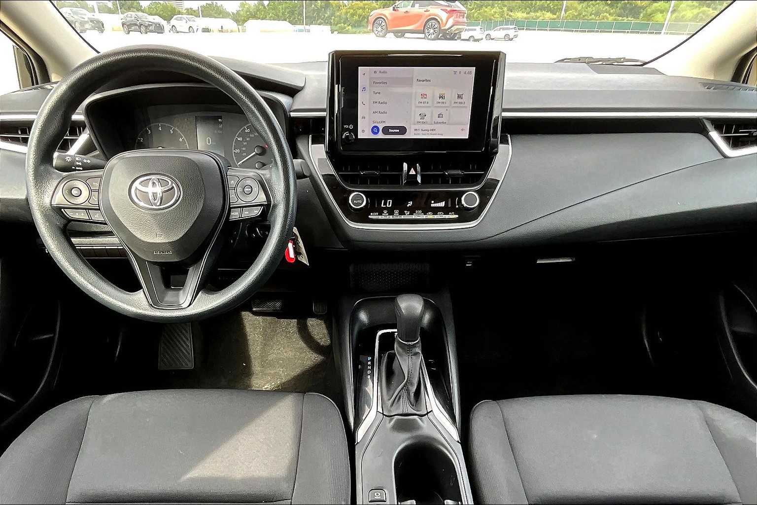 2023 Toyota Corolla LE photo 14