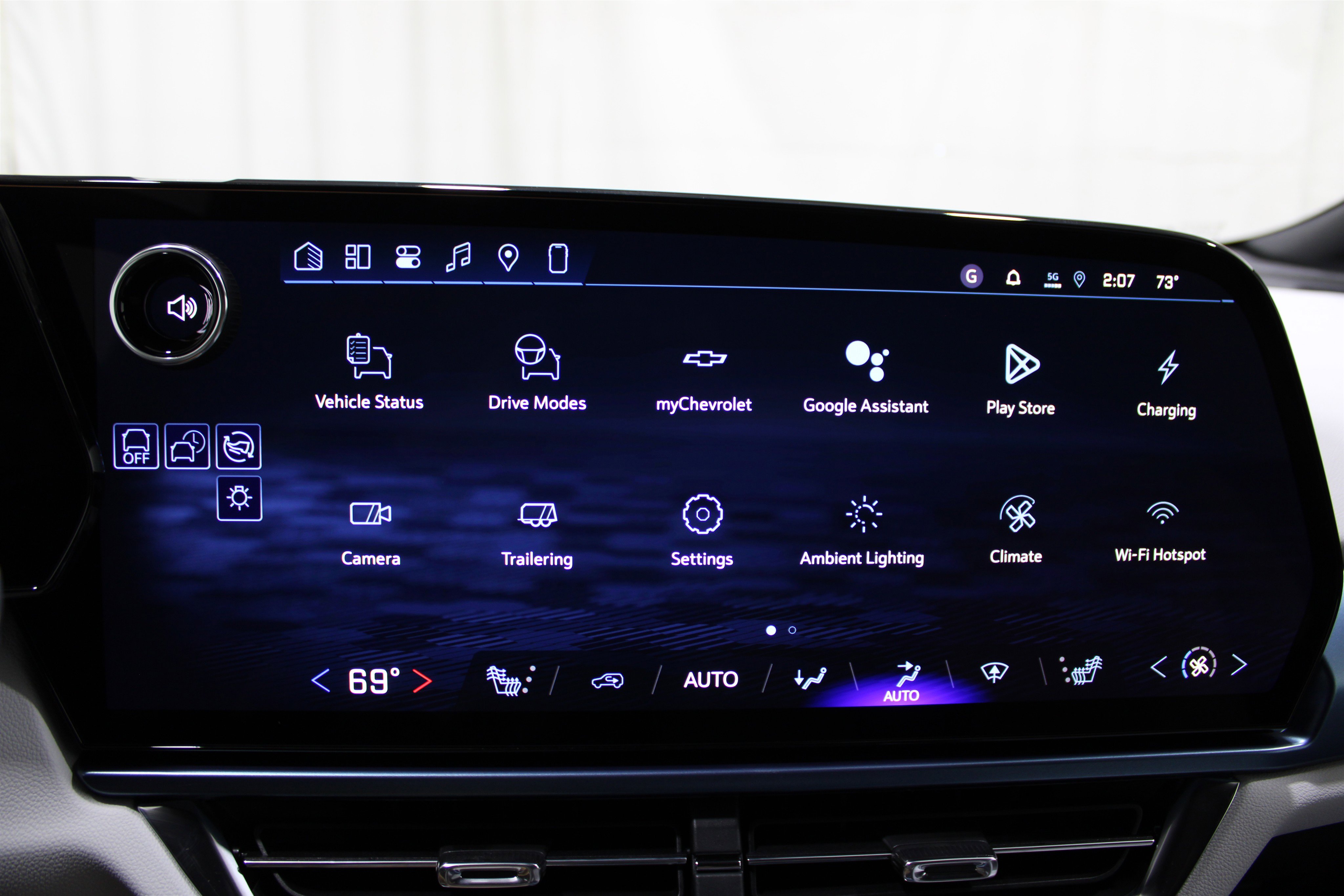 2026 Chevrolet Equinox EV LT photo 17