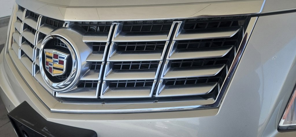 Used 2016 Cadillac SRX Luxury Collection with VIN 3GYFNBE39GS507776 for sale in D'Iberville, MS