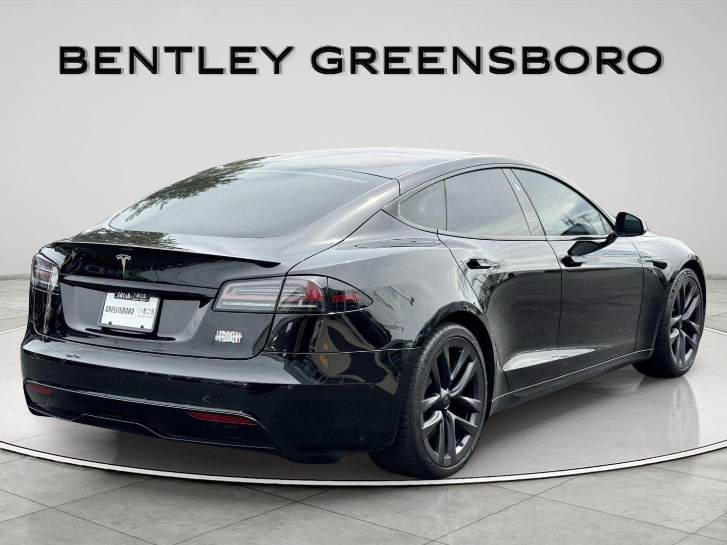 2022 Tesla Model S Plaid photo 7