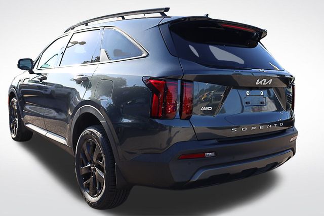 2022 Kia Sorento S photo 2