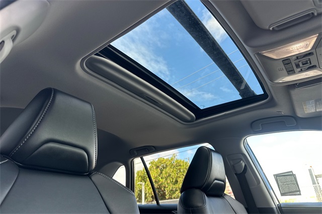 2024 Toyota RAV4 XLE Premium photo 16