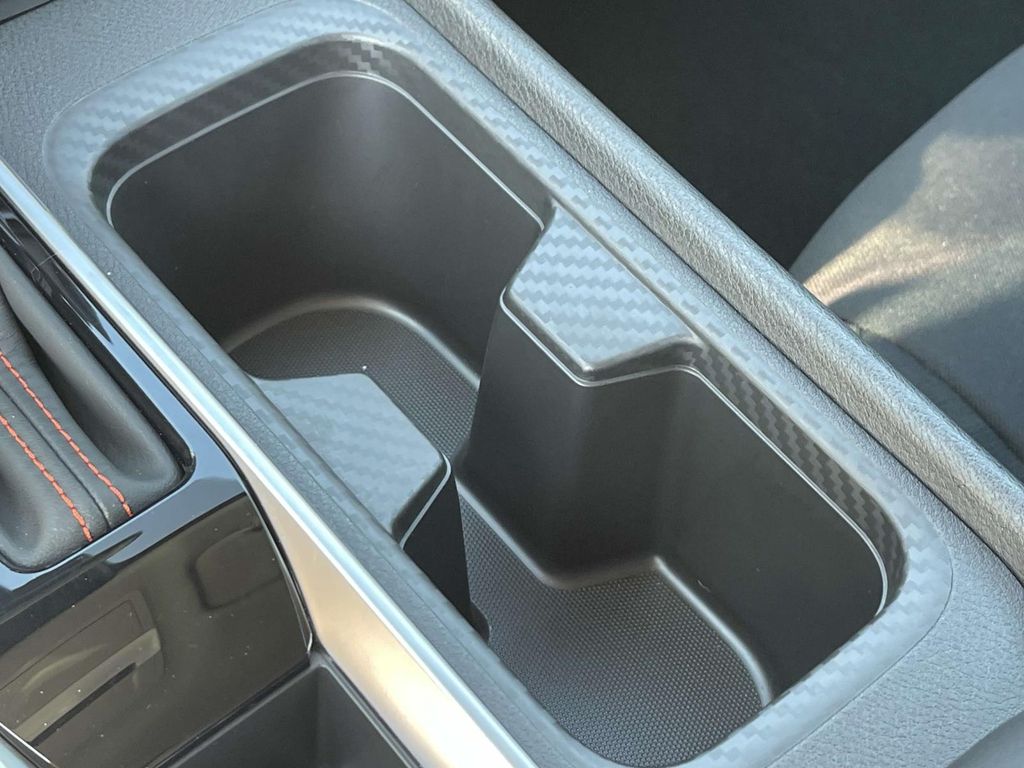 2025 Nissan Sentra SR photo 28