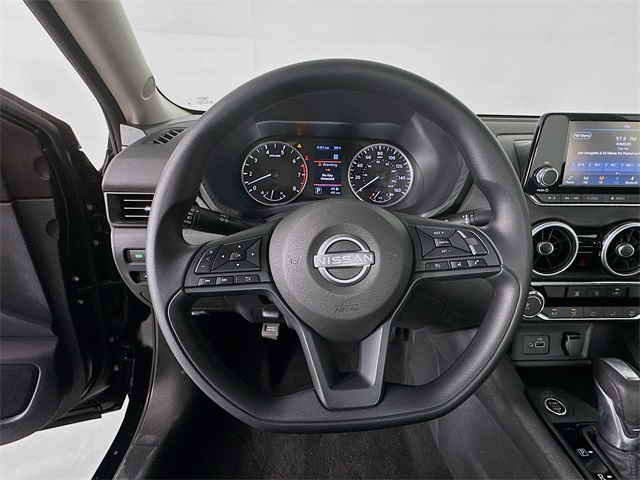 2025 Nissan Sentra S photo 13