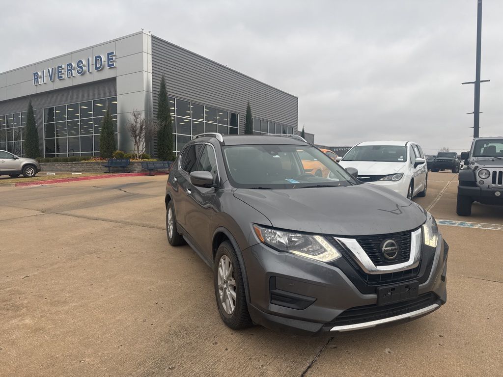 2020 Nissan Rogue SV