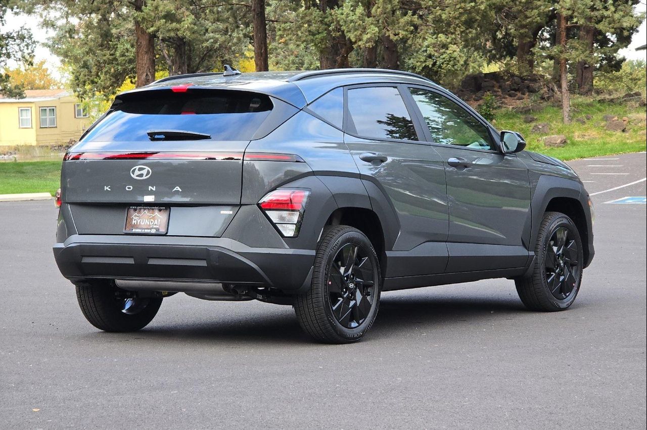 2026 Hyundai Kona SEL photo 4