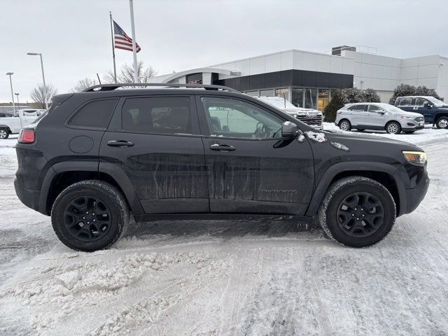 Used 2020 Jeep Cherokee Trailhawk with VIN 1C4PJMBX9LD627242 for sale in Rochester, Minnesota