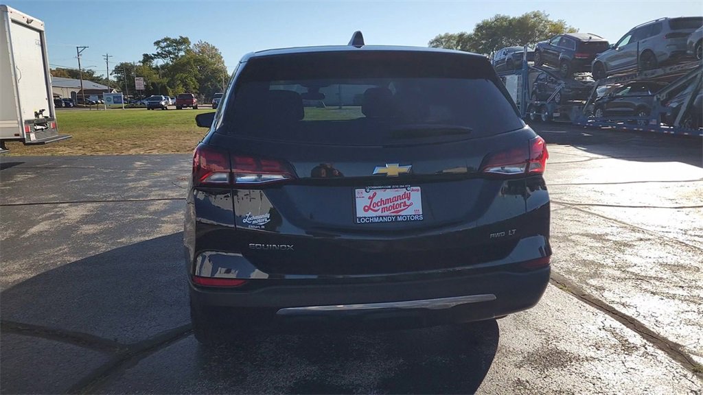 2024 Chevrolet Equinox LT photo 3