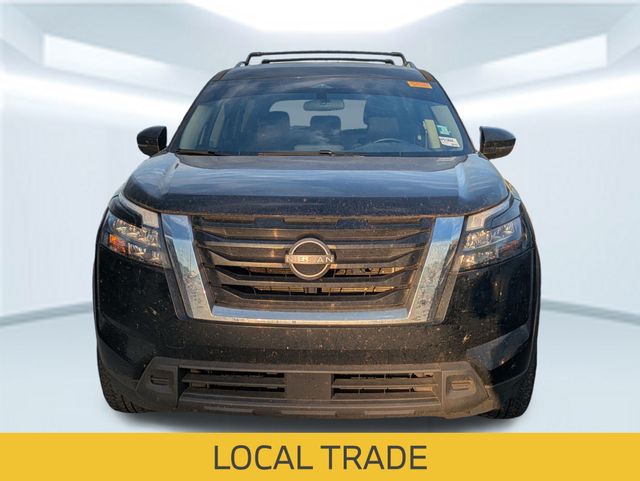 2023 Nissan Pathfinder SV photo 2