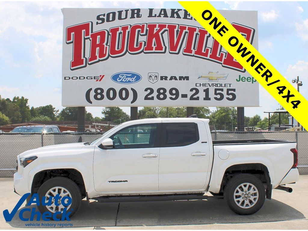 2024 Toyota Tacoma SR5's photo