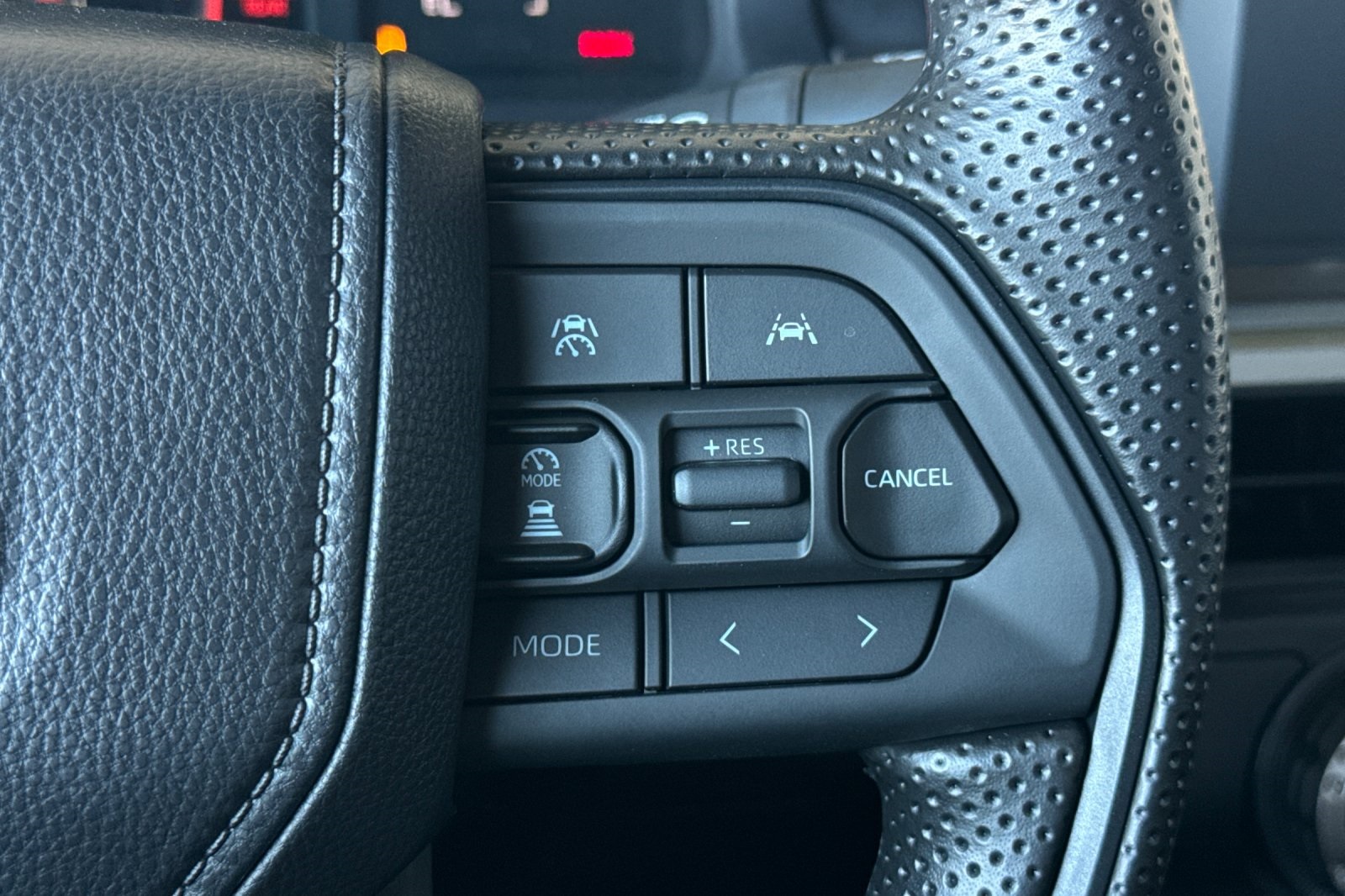 2025 Toyota Tacoma SR5 photo 25