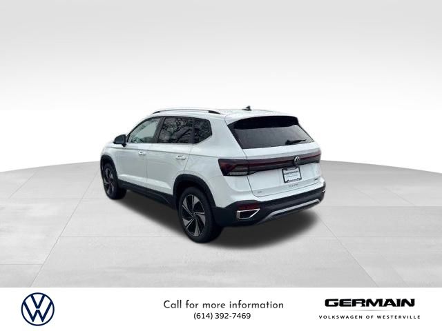 2025 Volkswagen Taos SE photo 2