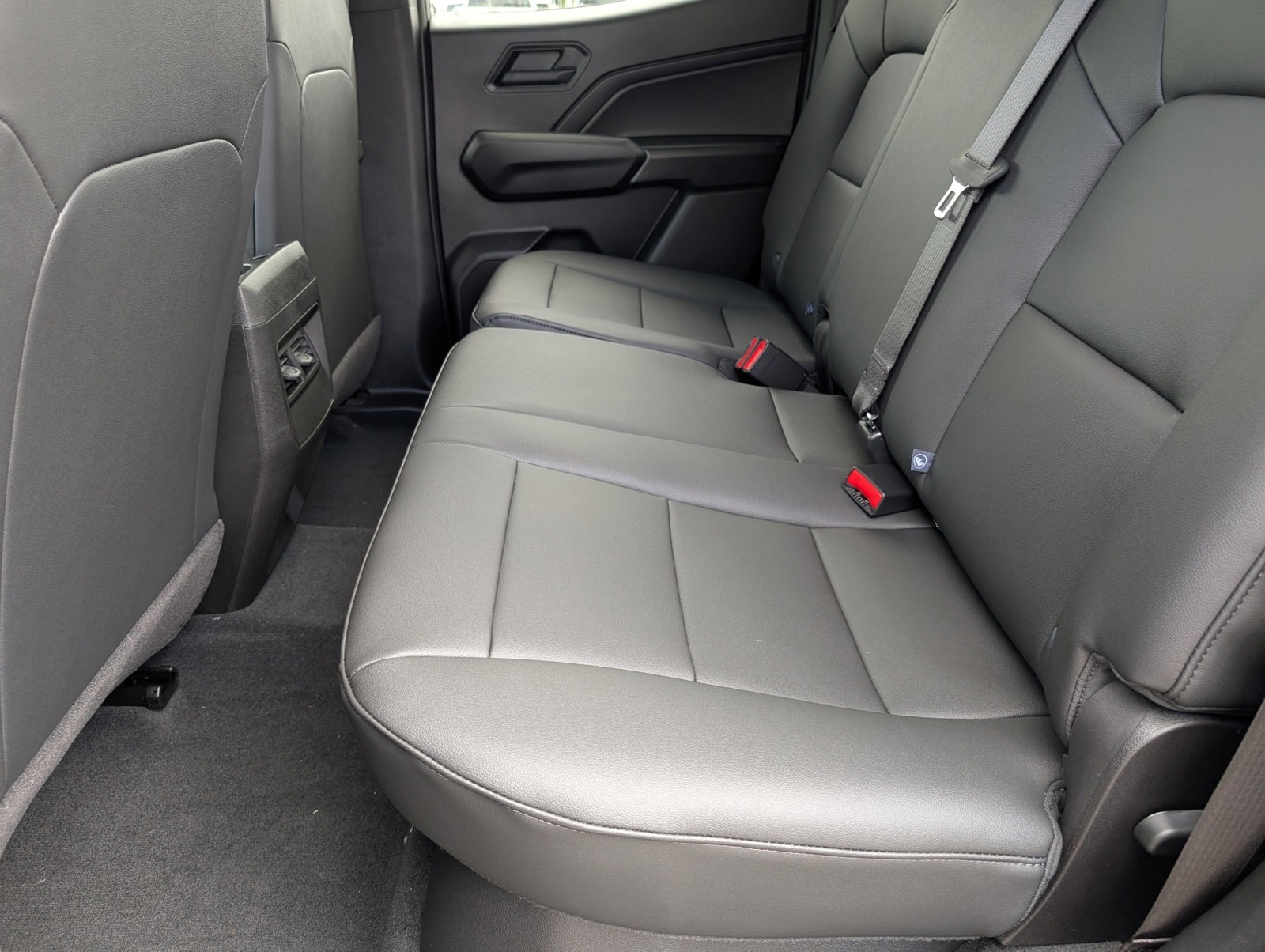 2026 Chevrolet Colorado Trail Boss photo 6