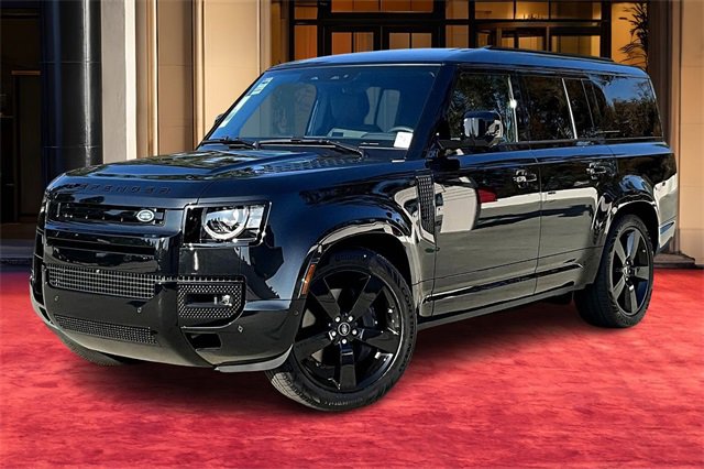 2025 Land Rover Defender X-Dynamic SE