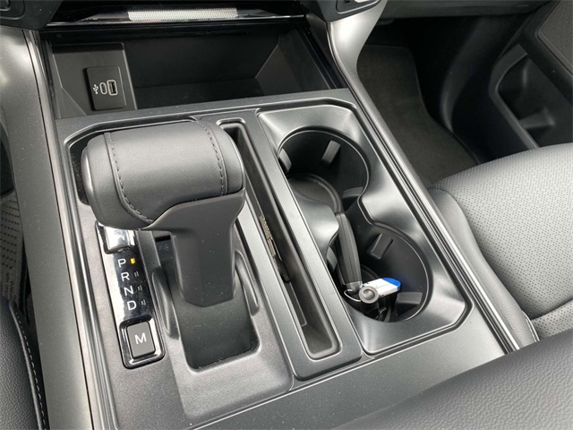 2025 Ford F-150 Lariat photo 11