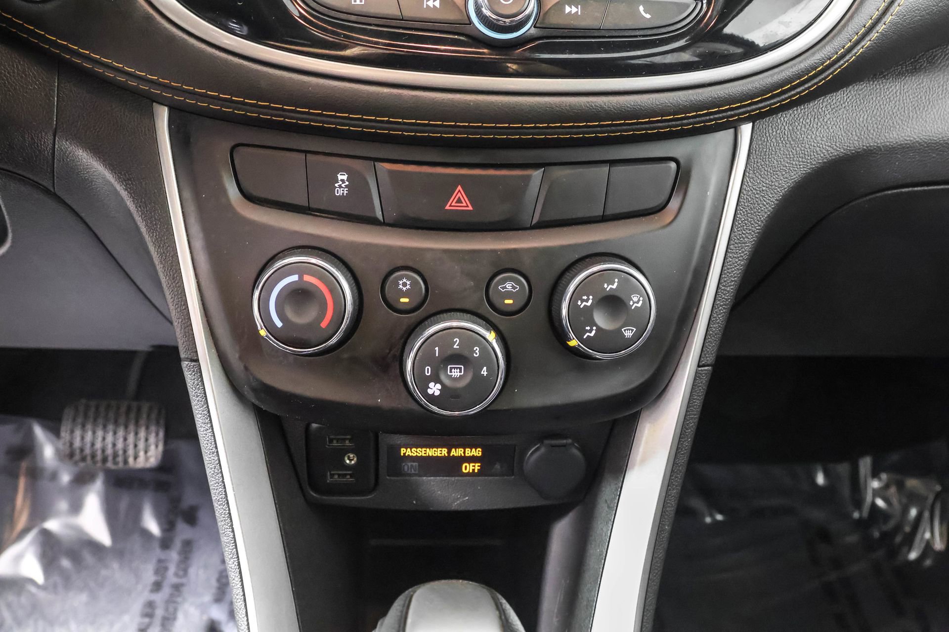 2020 Chevrolet Trax LT photo 21