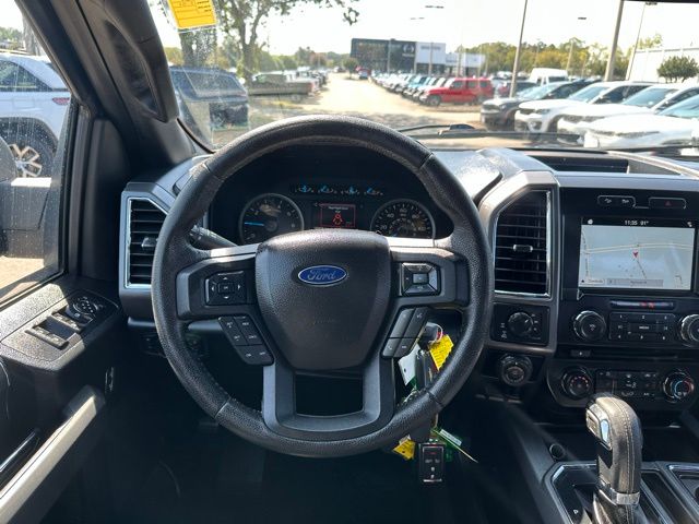 2016 Ford F-150 XLT photo 19