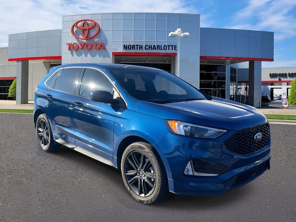 2024 Ford Edge ST-Line's photo