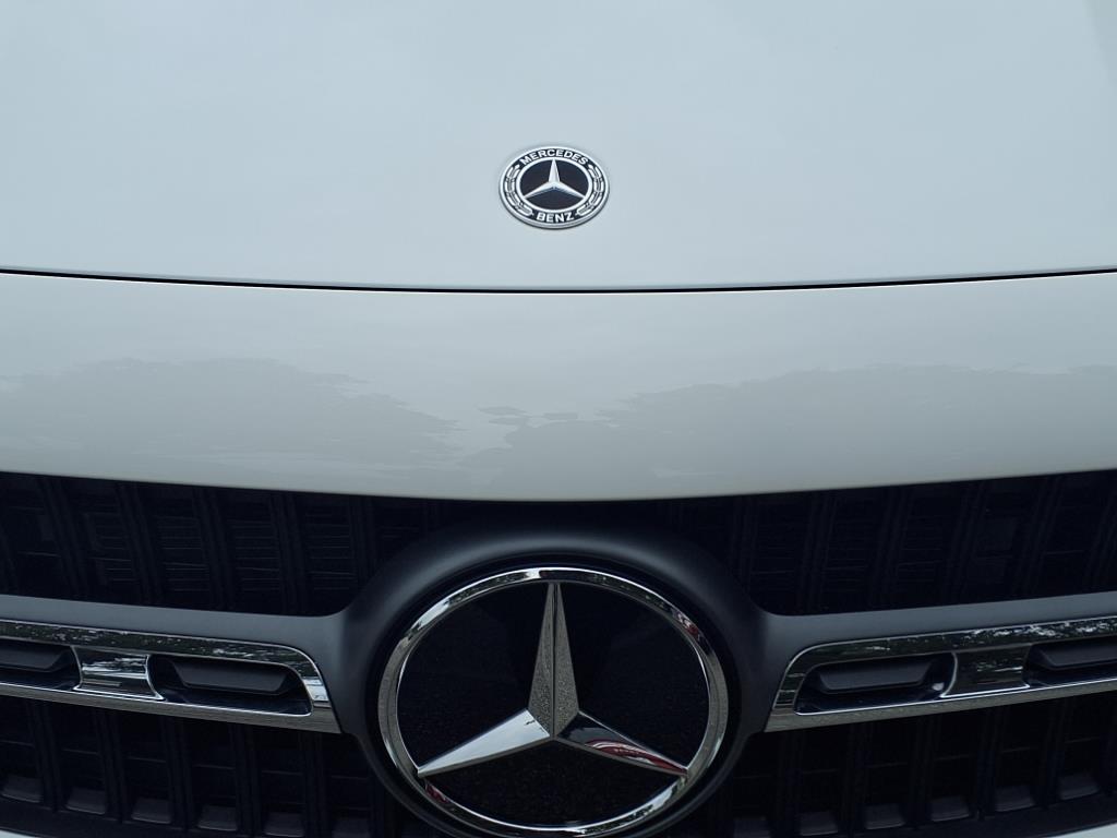 2026 Mercedes Benz GLA 250 photo 3