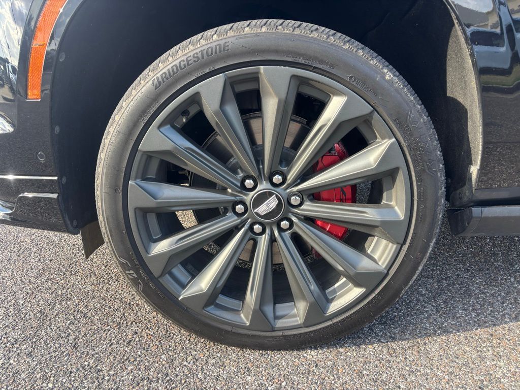 2025 Cadillac Escalade V-Series photo 16