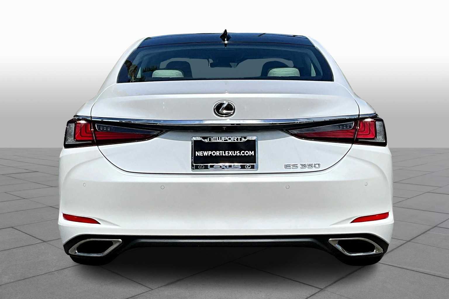 2025 Lexus ES 350 photo 4
