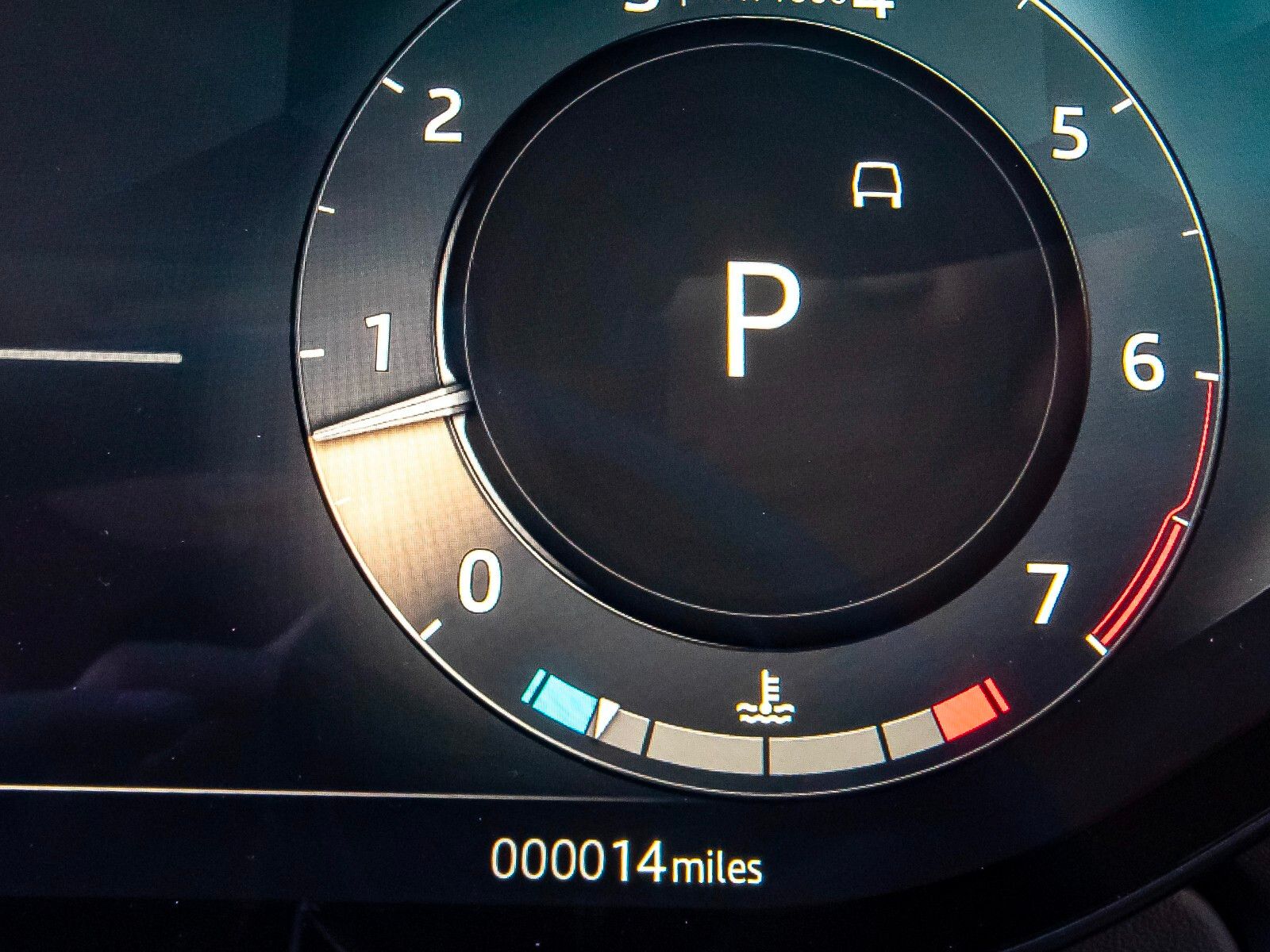 2025 Land Rover Range Rover SE photo 10