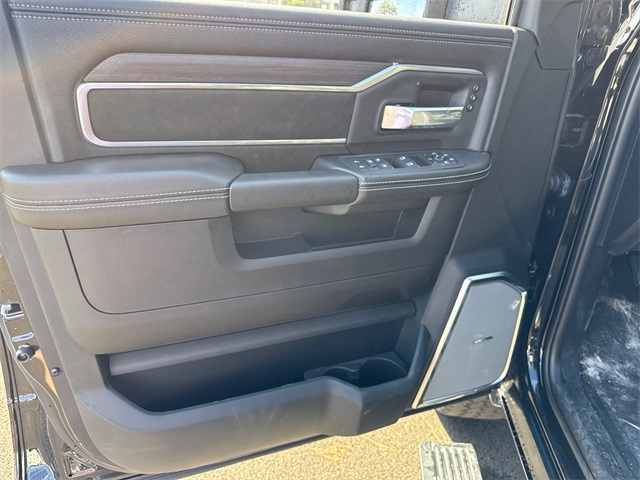 2026 Ram 2500 Laramie photo 8