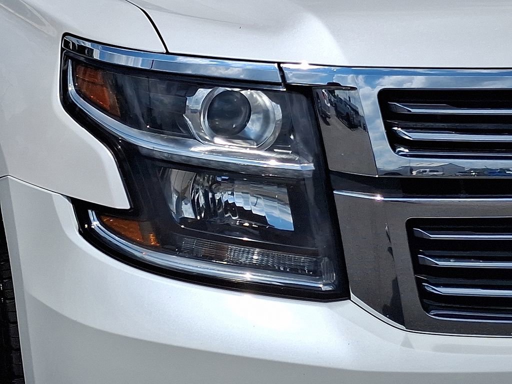 2019 Chevrolet Suburban Premier photo 7