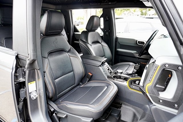 Used 2022 Gray Ford Badlands image 13